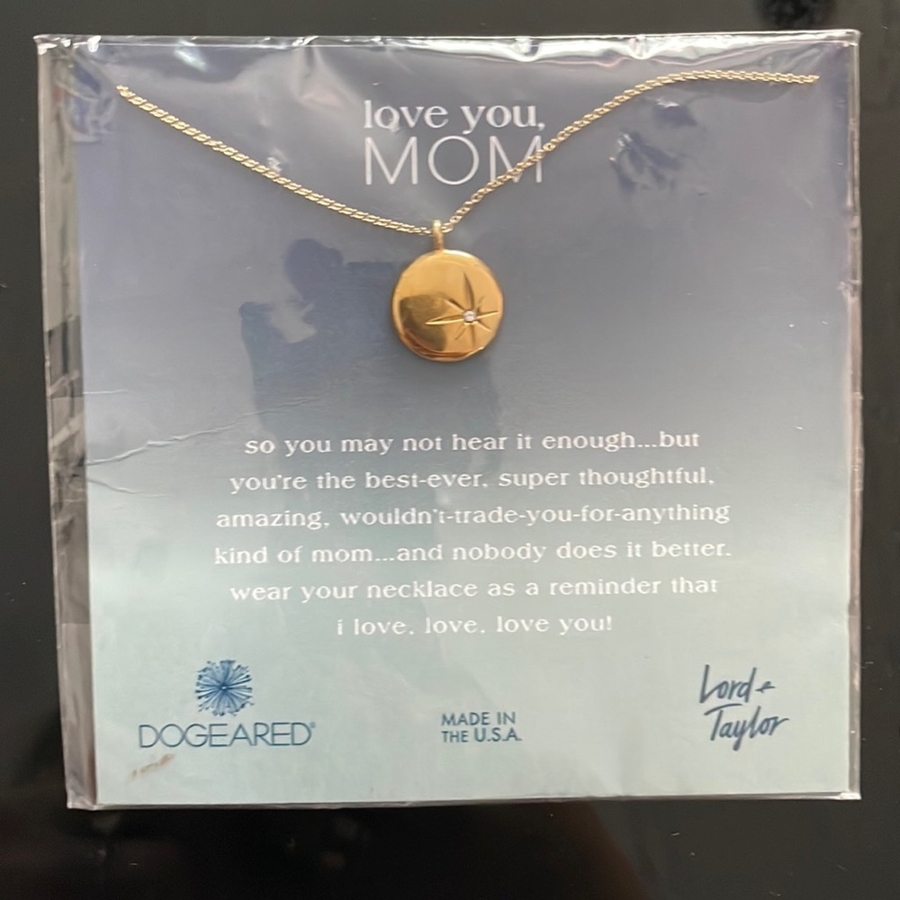 NEW! Dogeared Love you mom necklace